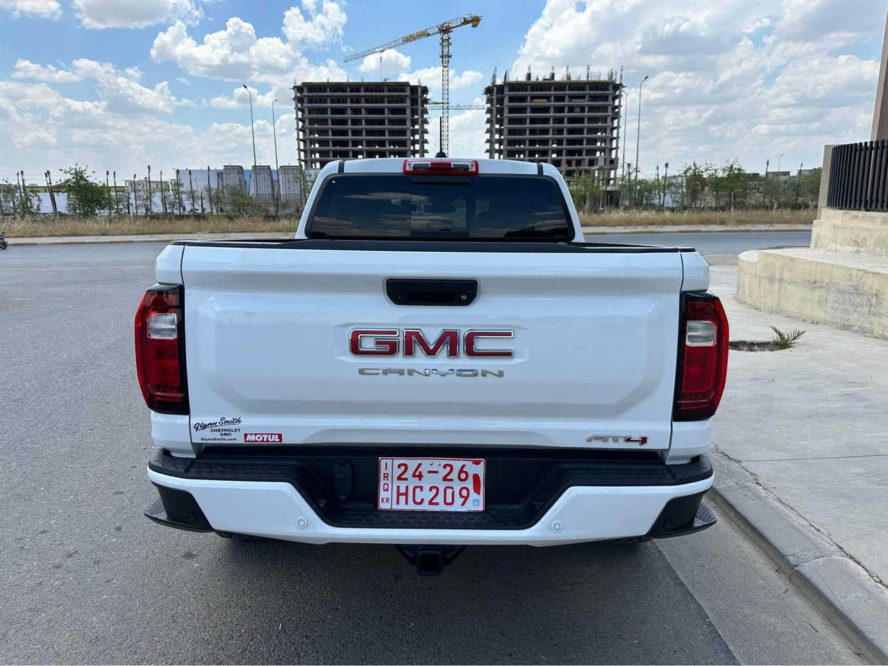 Gmc Canyon 2024 at4 
فول مواصفات ١/١ 
داخل مشمشي 
كاميرا ٣٦٠ 
كيج الكتروني 
فتحة 
سيارة بدون صبغ 
مكانين بارد 
بدون ارباك 
سيارة جديد مابي مصرف 
ماشي ١٦ الف كم 
رقم كاتي ترقيم شيمالي 
مكان اربيل 
سعر ٣٥٠ ورقة مجال بسيط 
رقم *********** 
واتساب موجود أربيل, العراق
