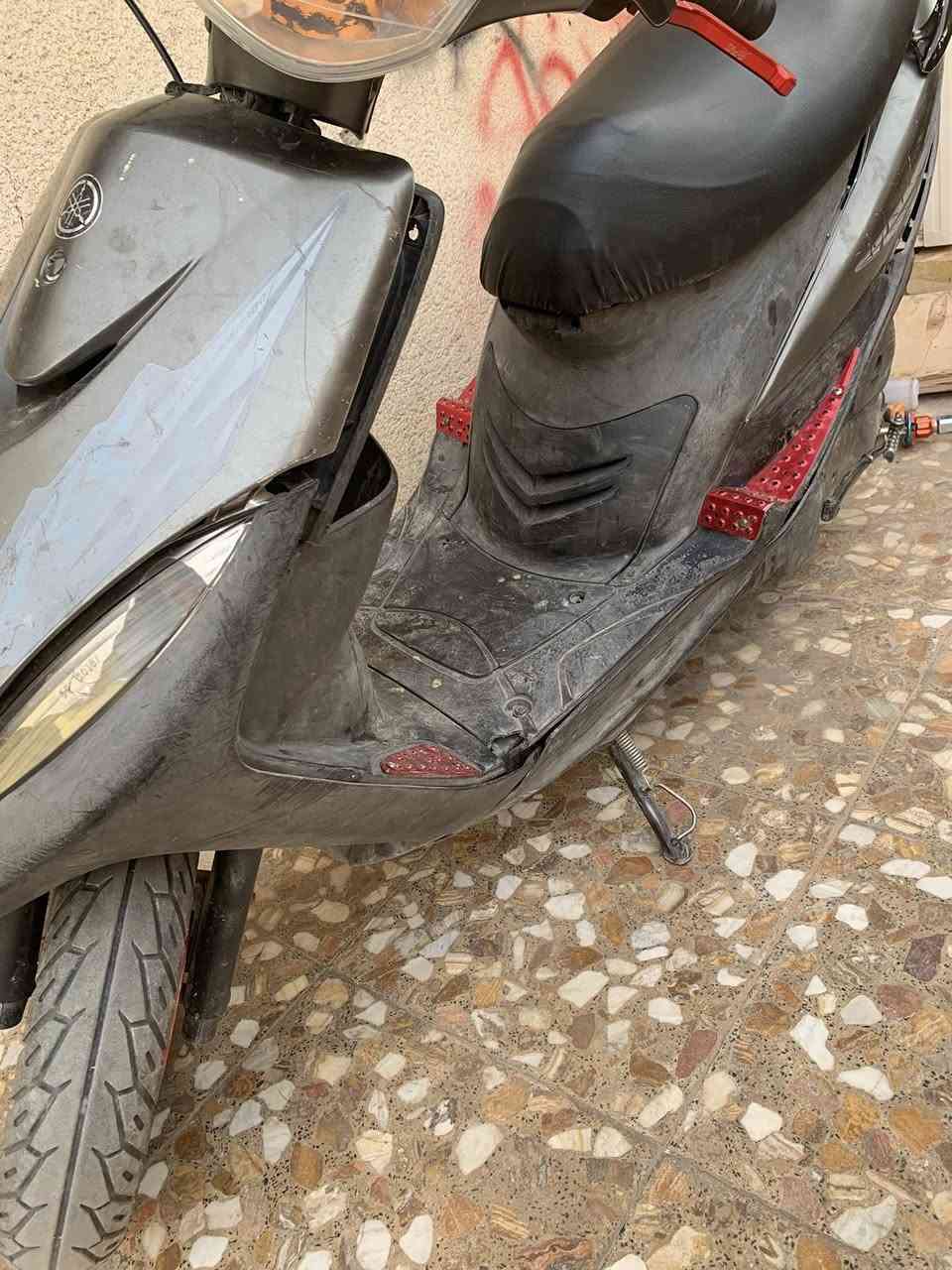 السلام عليكم 

دراجه ماكس عدله للبيع 
مامفتوحه بلاديه 
بيه كلج رياضي اصلي 
بيه صلنصه صجميه بيه تزويد خارجي كرزي واكو وياه دبل سيع الوان ماشاده وعندي كلجه البلادي 
((مراوس ببطه)) وينطيني فرق 
الدراجه ماناقصه شي بس بارد شويه ضعيف و الكفر الكدام مابي شي بس موخر براغيه الدراجه تاركه رايده مراوس العنده خاص وبي خير ويدلل


**إذا كنت صاحب هذا الإعلان وتريد حذفه لأي سبب، رجاءا أرسل رسالة إلى الدعم الفني**