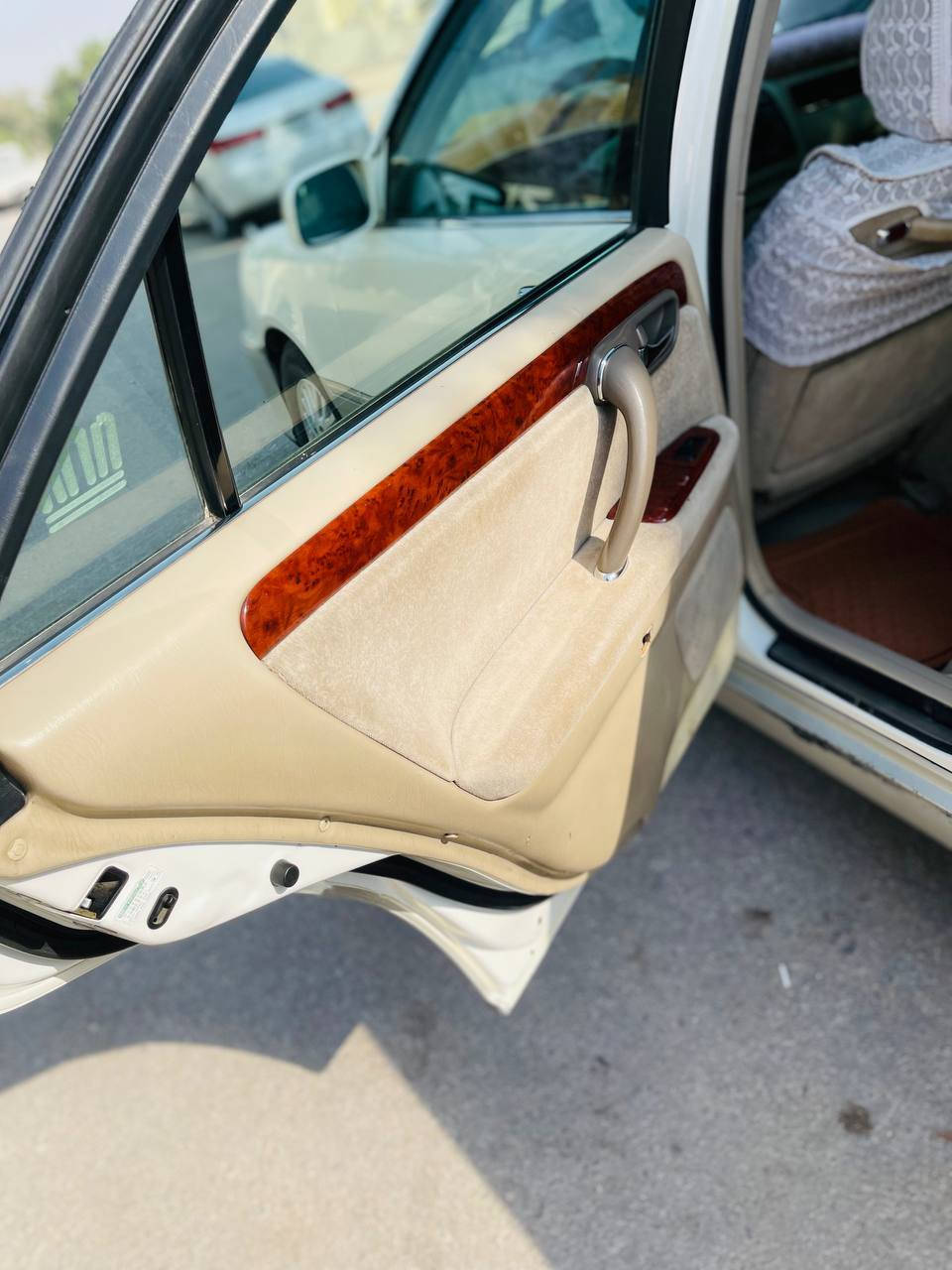 سلام عليكم تويوتا كران
موديل 2003
بس فحص مامدفوع الكمرك رقم كركوك 
السياره جاهزه مابيه نقص 
كفاله من الكص ونقل جذه والرسميات 
3 دكم 
ديفور الكبير 
شاصي 75 
كشنات كهربائية برده خلفيه ستيرن كهربائي مثبت سرعة مري شفط 
السعر خابر وبيك خير ودلل ***********
