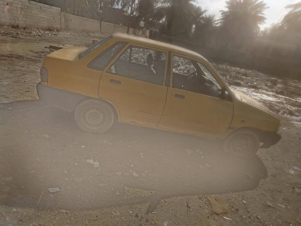 سلام عليكم سايبه للبيع السعر 700 المكان بغداد رقم الهاتف ***********
