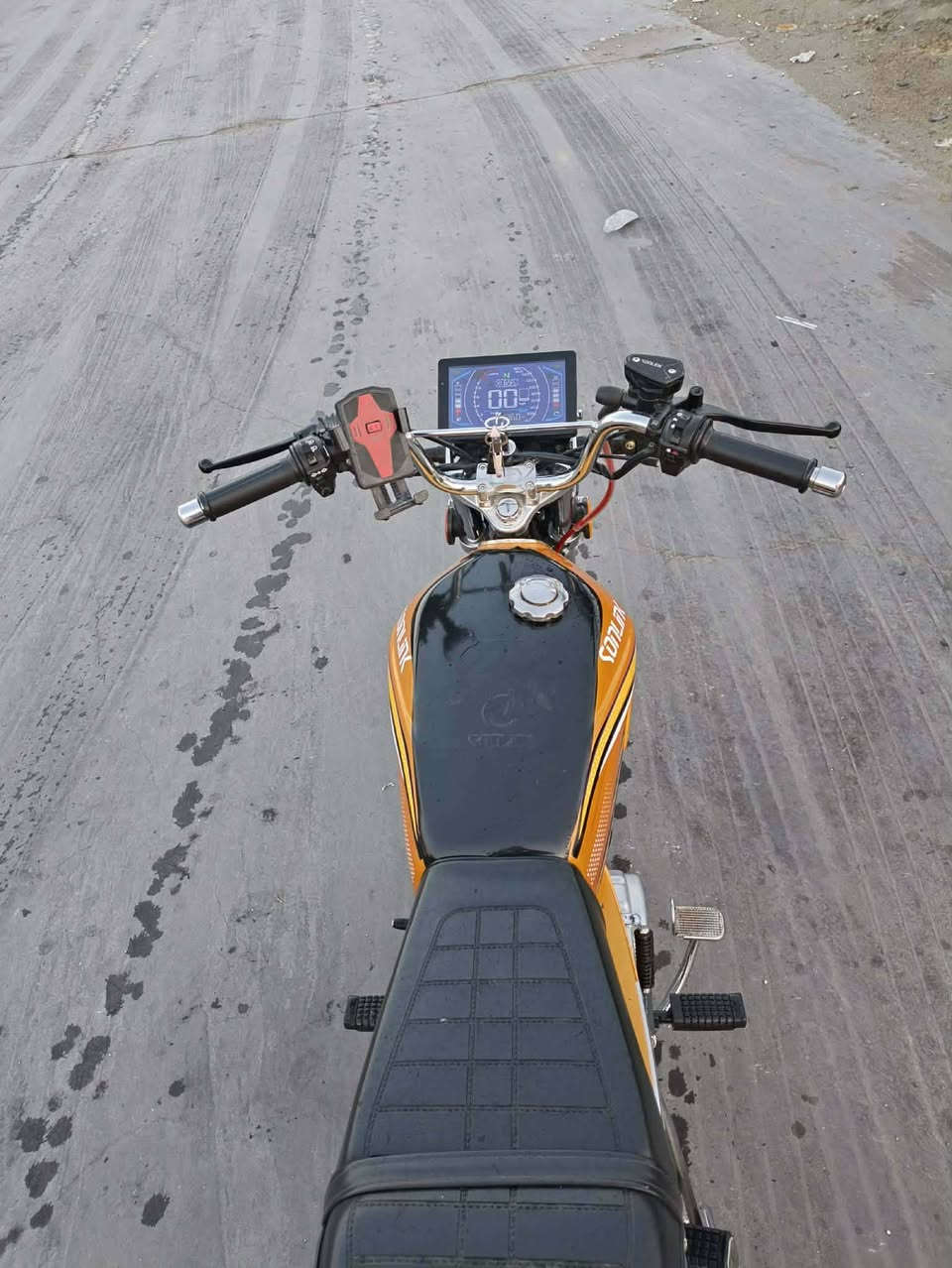 سلام عليكم دراجه للبيع تايكر25السعر 750وبيه مجال *********** مكاني بابل حله الحمزة الغربي
