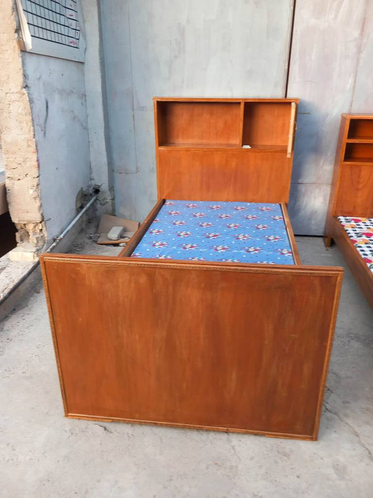 جرابي مستعملات صاج توصئ سعر الوحده. ب 115. وبيه مجال. معرض صاج داخل خارج صاج.  العرض. متر و 12. سم الارتفاع. متر و20. سم العمق 40 سم.  السعر 125.  وبي مجال بغداد, العراق


**إذا كنت صاحب هذا الإعلان وتريد حذفه لأي سبب، رجاءا أرسل رسالة إلى الدعم الفني**