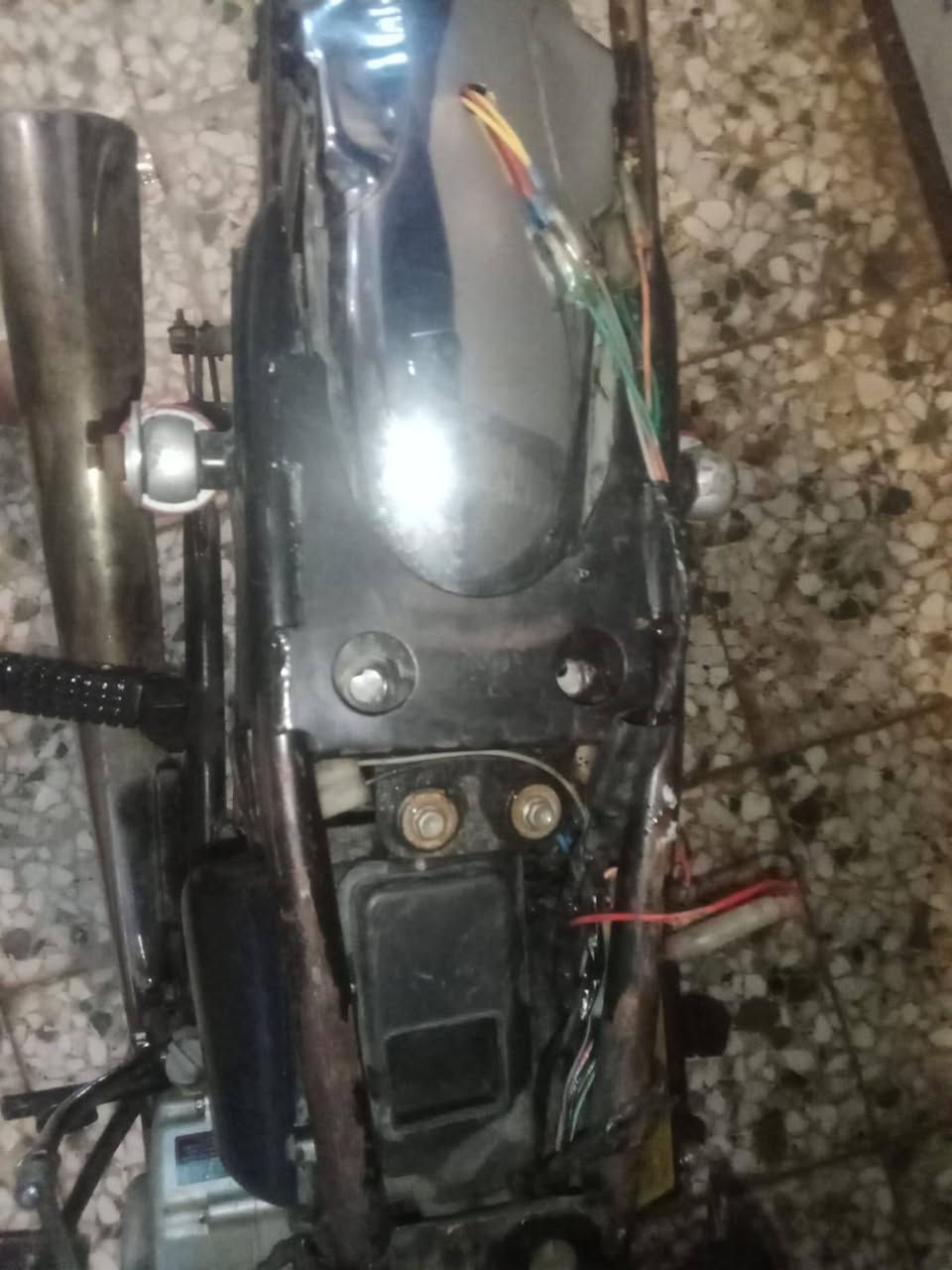 ايراني 4 كير موديل 23 مبدل فلنجه امامي وزوج وياله وزوج تايرات سعره 450 وبيه مجال للشراي مكاني بغداد الكرخ2 سيديه  وهذا رقمي *********** وبي واتساب
