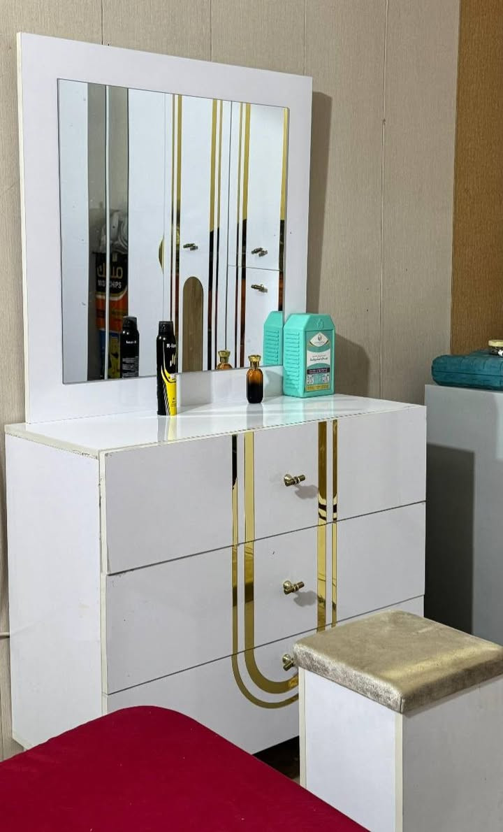 للبيع غرفة نوم تركية 6 قطع
غرفة نوم تركية للبيع  6 قطع
مستعمل شبه جديد
 السعر ٣٥٠ الف
بغداد/ الطالبية


**إذا كنت صاحب هذا الإعلان وتريد حذفه لأي سبب، رجاءا أرسل رسالة إلى الدعم الفني**