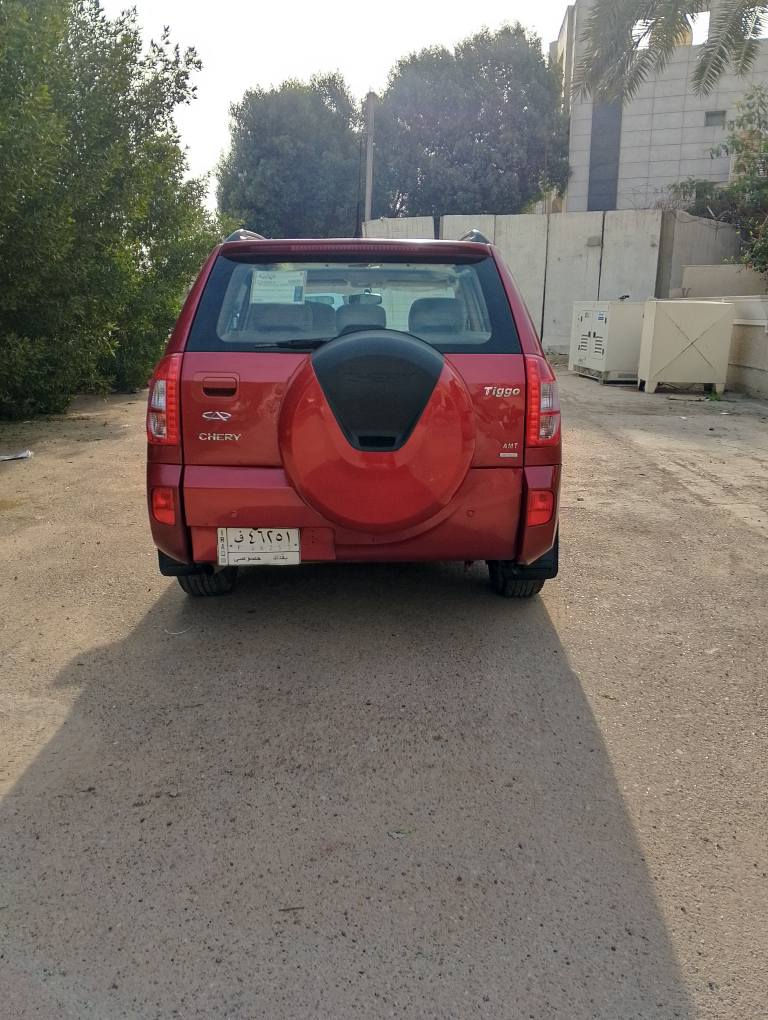 السلام عليكم تيكو موديل 12رقم بغداد سياره كامله بدون نقص كير محرك تخم تاير صدر كله تمام داخل نصيف سياره بيها قطعتين صبغ بدون ضربه اثر جراد السعر 55 بيها مجال مكاني بغداد الكرخ *********** عمار
