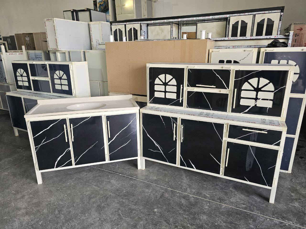 مع  (( #شركة_الحوت))👩‍❤️‍👩. لا تحتار 

ما عليك بس  احجز والطلب يوصل لباب بيتك 🤗🌹🤗..
كاونتر ارضي وملحق. متر ونص مع  سنك متر و20 مرمر
💥 (المنيوم صيني💥

كاونتر مترين ارضي وملحق مع سنك متر و٢٠ مرمر .


**إذا كنت صاحب هذا الإعلان وتريد حذفه لأي سبب، رجاءا أرسل رسالة إلى الدعم الفني**