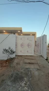 ٢٠٠م • خلف جامعة الكفيل • جاهز للسكن