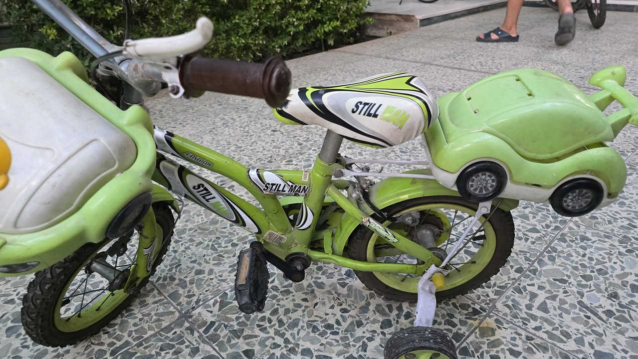 بايسكل اطفال ما بي عطل او مشكلة
للبيع بسعر 30 الف 

***********
