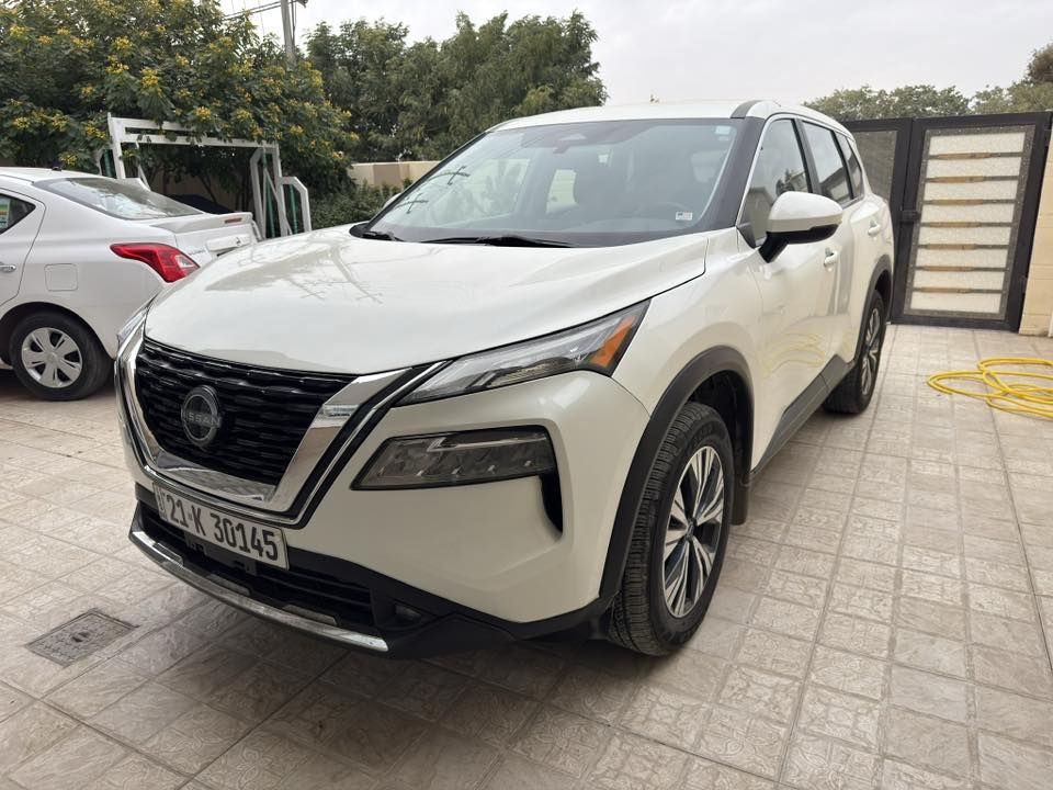 نيسان روج  مواصفات sv
طخم تايرات حديد 
الموديل /2023 ترقيم سليمانية 
اللون /ابيض باسمي تحويل مباشر
محرك /3/1.5توربو 201حصانا 
السياره ماشيه ٤٠ الف ميل
بصمه تشغيل وابواب  
داخل لونين كير ماوس 
لايت زينون حساسات جانبي 
حساسات خلفي رادار امامي (تحديد مسار) ردار جانبي (نقطة عمياء) 
رادار خلفي (ااتحذير من الاصطدام) 
هاند بريك بصمه اوتو هولد 
اوتو ستارات ايرباك سليم
شاشه ايباد ويل كروم 
تبريد لمس كشن سايق كهربائيّ 
تحكمات ستيرن كامره خلفيه
السيارة بعد بيها مواصفات
السعر ١٧٣  واتساب ***********
حادثهة امامي كلش بسيط لايتات والراديتر عله وضع الشركة وباقي السيارة عله وضع الشركة نضيفة جدا
