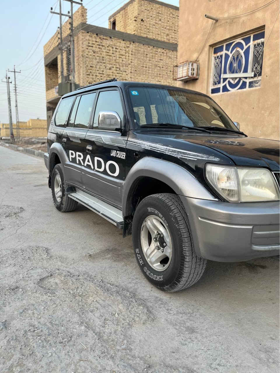 لاند كروز برادو 
موديل 2001
محرك 6 سلندر بلاد
فور ويل شغال
دبل تانكي
سياره جاهزه من كل النواحي
تبريد شغال 3 قطع ثلج 
سياره 7 راكب والسياره بأسمي تحويل ثاني يوم
غير متواجد على الفيس بوك للاستفسار الاتصال بلرقم *********** ناصرية, ذي قار
