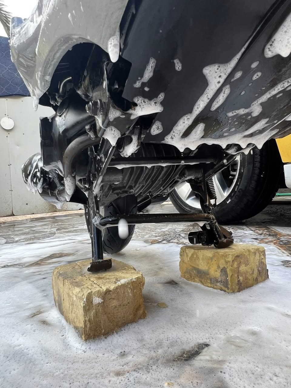 دراجه قجمه توه منزليها من لرمبه ما صار 3 اشهر دراجه جيس كفاله ..كلشي شغال بيها نكرت سلف ب 950وبيها مجال شراي خاص مو شراي لا تعبني رجائن هاذ رقمي للتواصل ***********
