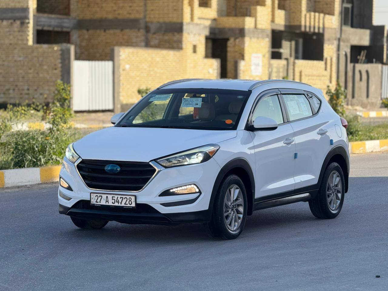 السلام عليكم للبيع هونداي توسان 2016 وارد أمريكي حادث بنيد مبدل وجاملغ امامي صبغ فقط بدون ظرر داخلي شاشه كامره تحكم ستيرن جهتين ويل كب كروم لايتات لد بلاجكتور محرك 2000 ما مفتوح كير ومحرك كفاله حداديه جديده طخم تاير جديد كل نقص  ما بيها رقم ذي قار الدولي سنويه جديده وهزه جديده مكاني ذي قار مركز السعر 142 لاستفسار ***********
