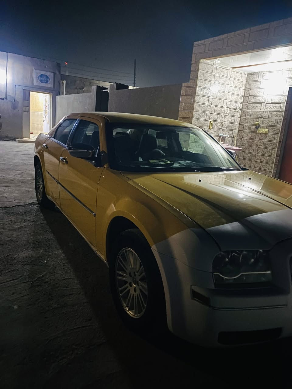 يالله  السلام عليكم 
اوباما عشرة اصل (٢٠١٠) 
مكينه. صارلها عشر ايام شادها 
تخم نوزل وتخم بلك وتخم مجول  قايش تايمن جاينات واشرات واتربم.  الله شاهد كله باكيت سفرة وحدة ماطالعات 
كير. خير من الله.   فلتر ودهن ميتاسو اليوم. شادة 
اكسل يخبل 
كاردن هوه وربل شيال وجاهز ليوم مشدود 
تبريد جاهز 
تخم تايرة جديد 
ظفيرة وطبله جديدة باكيت 
حداده صدر امامي  بعد ماماشي بي ولا سفرة  جاهز للاخير 
مجموعه ستيرن كامله. فراكات وكوبلن وجاروب. وكلشي جديد 
مروحه عاصفه وراديترات جدد 
غرفه شادها مال ٢٢ 
تنته مغلفه نايلون 
كاعية مدوشمه وجاهزة  تفصال 
صبغه وسمكرة  جديده 

اخوان السيارة معمرة للاخير. اكفل عيب شرعه واصوليات 
يعني موتجيني شمفتوح بيها برغي لونرماده 
رقم انكليزي مشروع وطني  بنفس اليوم ابصملك 
مكاني ميسان العمارة 
السعر 120 
***********
