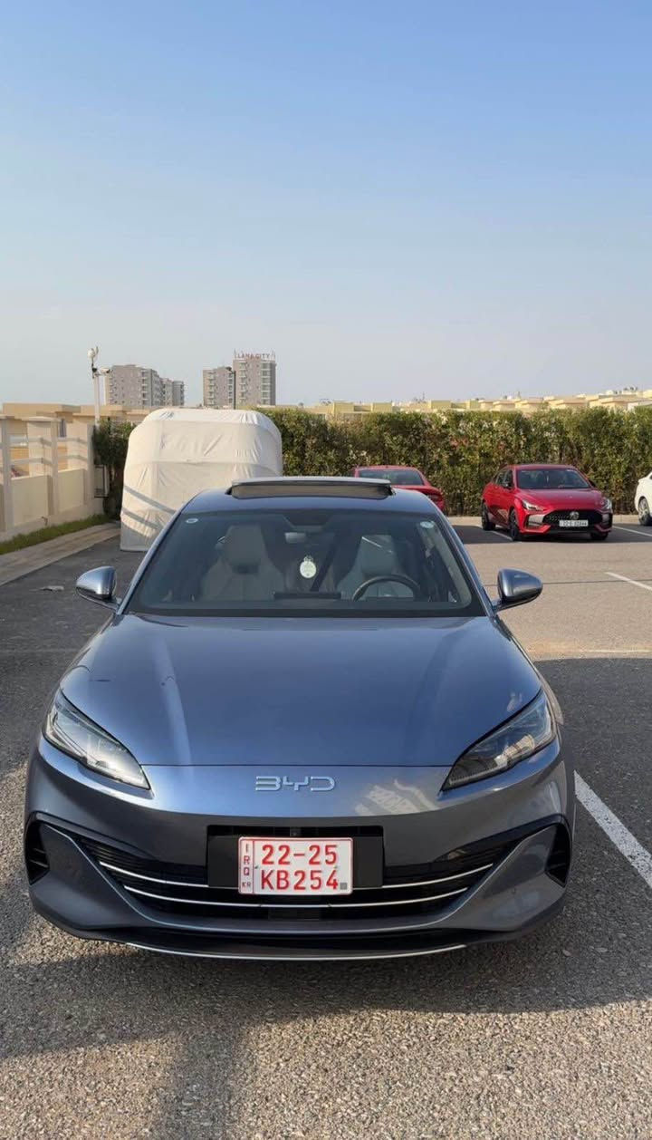 Byd seal 06 كلين ماشيه ١٠ الاف كم وقابل للزياده سياره نضيفه جدا وباقيه على وضع شركة كير محرك بطاريه بشرط
فول مواصفات flagship 
اسوي مراوس هم ويا جالنجر v6 موستنك v6 كمارو v6 
***********
—————————————————-
كلينه ١٠ هةزار كم روشتيه كير مةكينه باتري بةشةرت سةيارةكة لةسةر دةقي شةريكة مايتةوة فول مواسةفاته 
flagship
گورينةوةش دةكةم لةكةل جالنجر v6 موستنك كمارو الحمدانية, نينوى
