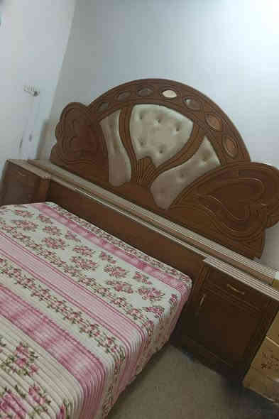 غرفة اخشاب مستعمله اخت الجديده وثگيله كلش السعر 750 قفل عنوان حله مركز ***********
