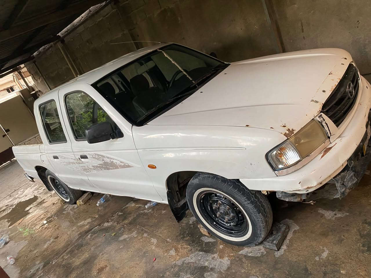 سلام عليكم للبيع مازدا موديل ٢٠٠٠رقم صلاح دين مشروع وطني باسمي مكينة وكير واكسل خير من الله عنواني الزعفرانية ‭***********‬
