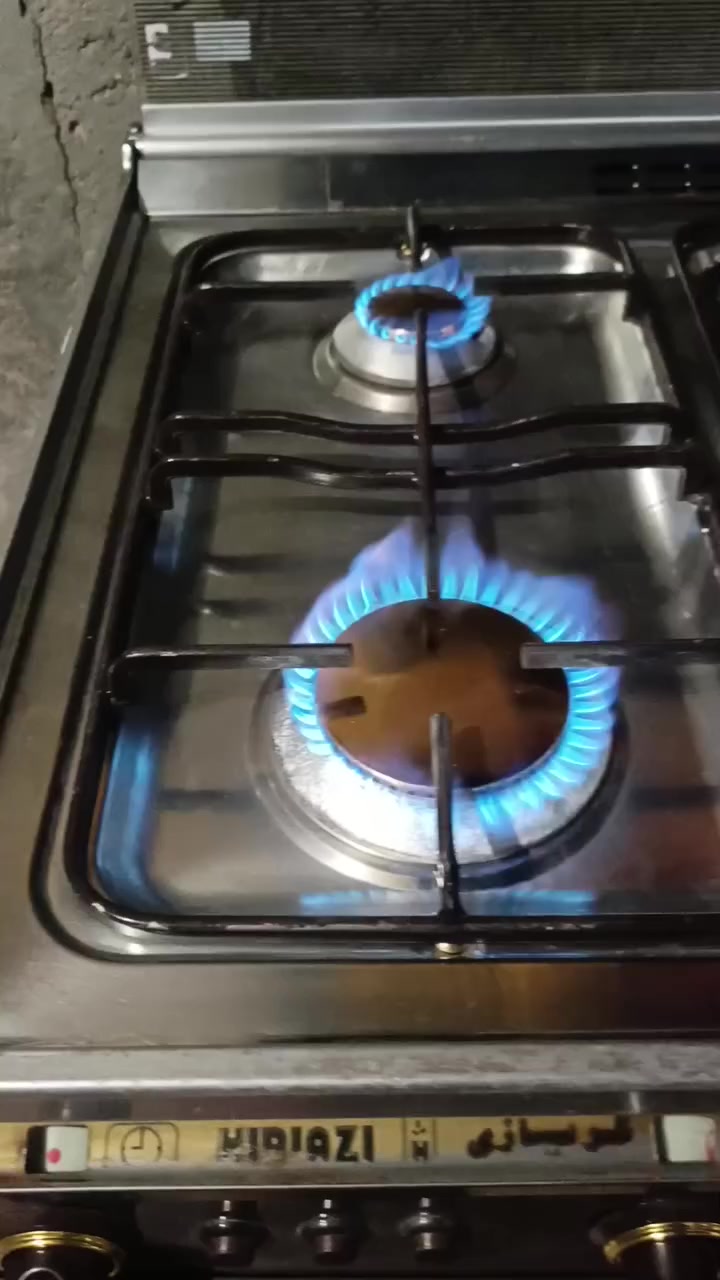 طباخ كريازي سعرة ٢٥٠ وبي مجال


**إذا كنت صاحب هذا الإعلان وتريد حذفه لأي سبب، رجاءا أرسل رسالة إلى الدعم الفني**