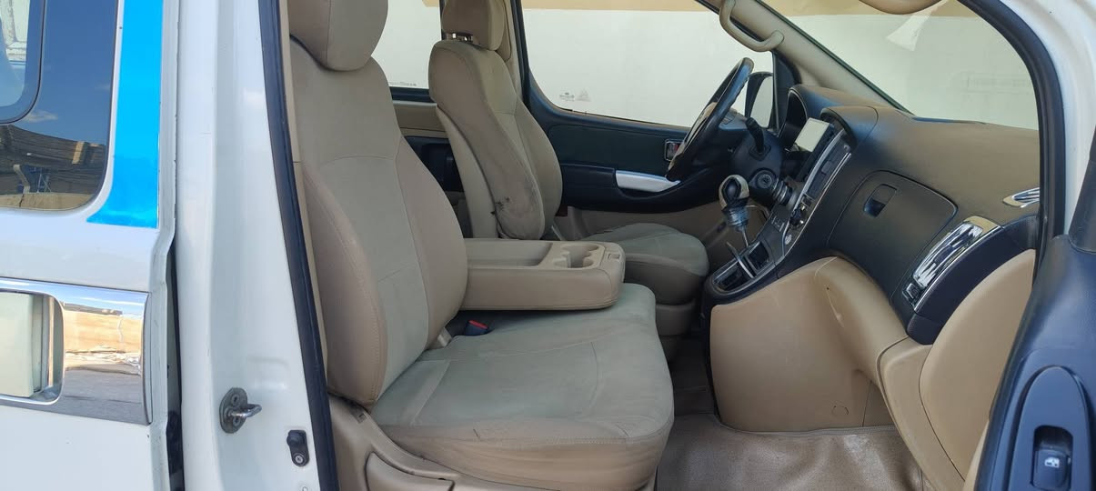 ستاركس موديل 2011 محورة مسكر اوتماتيك  
تايرات جديد محرك وگير وحدادية  كفالة 
مصفرة هيئة وضريبة وغرامات والخط لشهر التاسع 
سنوية بأسمي مشروع وطني انگليزي 2027 
رشة صبغ چاملغ الأمامي جه السايق فقط 
مكاني نجف للأستفسار ***********
