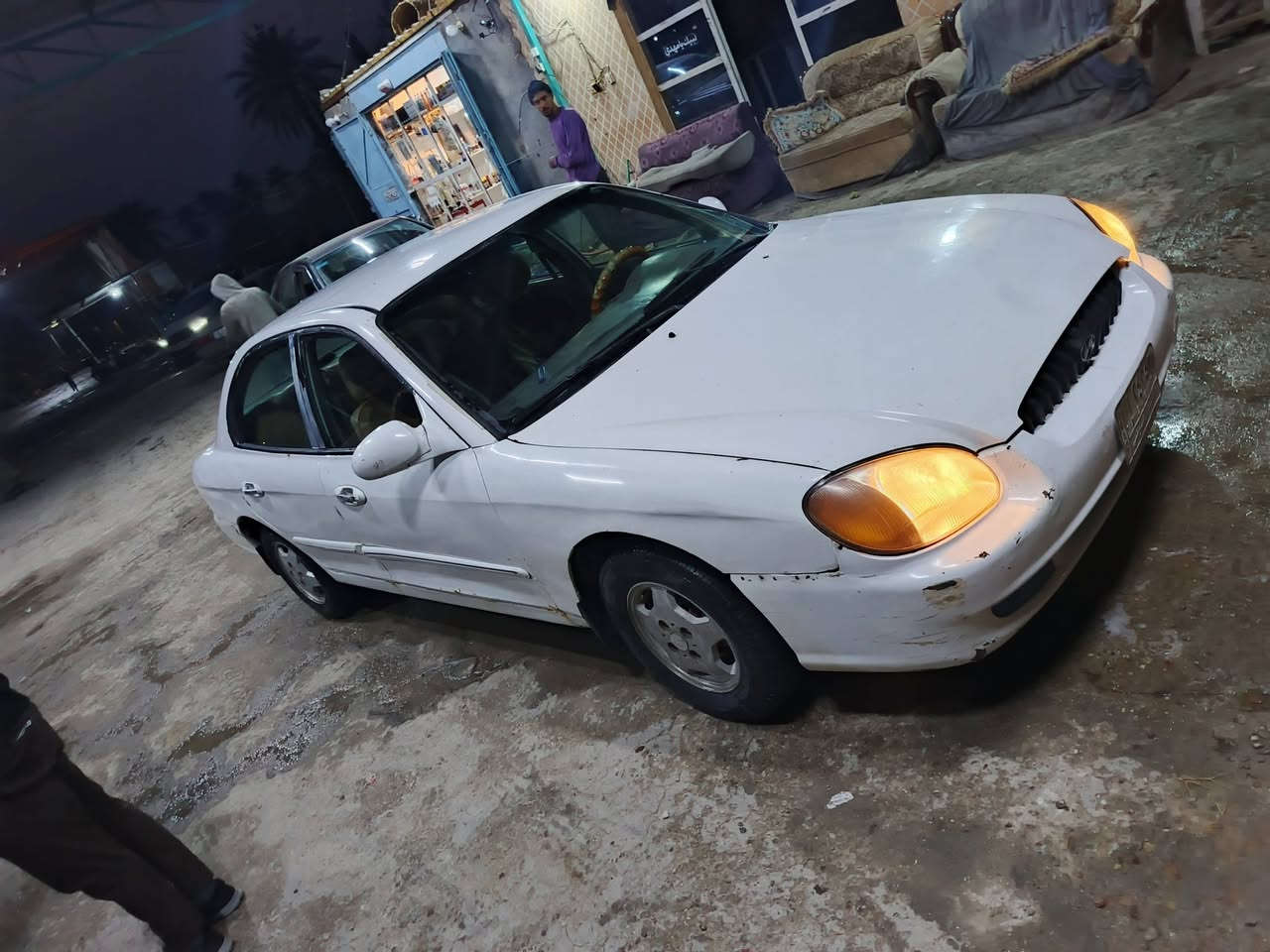 سوناتا 2000 للبيع مكاني كربلاء السعر 37 ورقه شرط التحويل ***********
