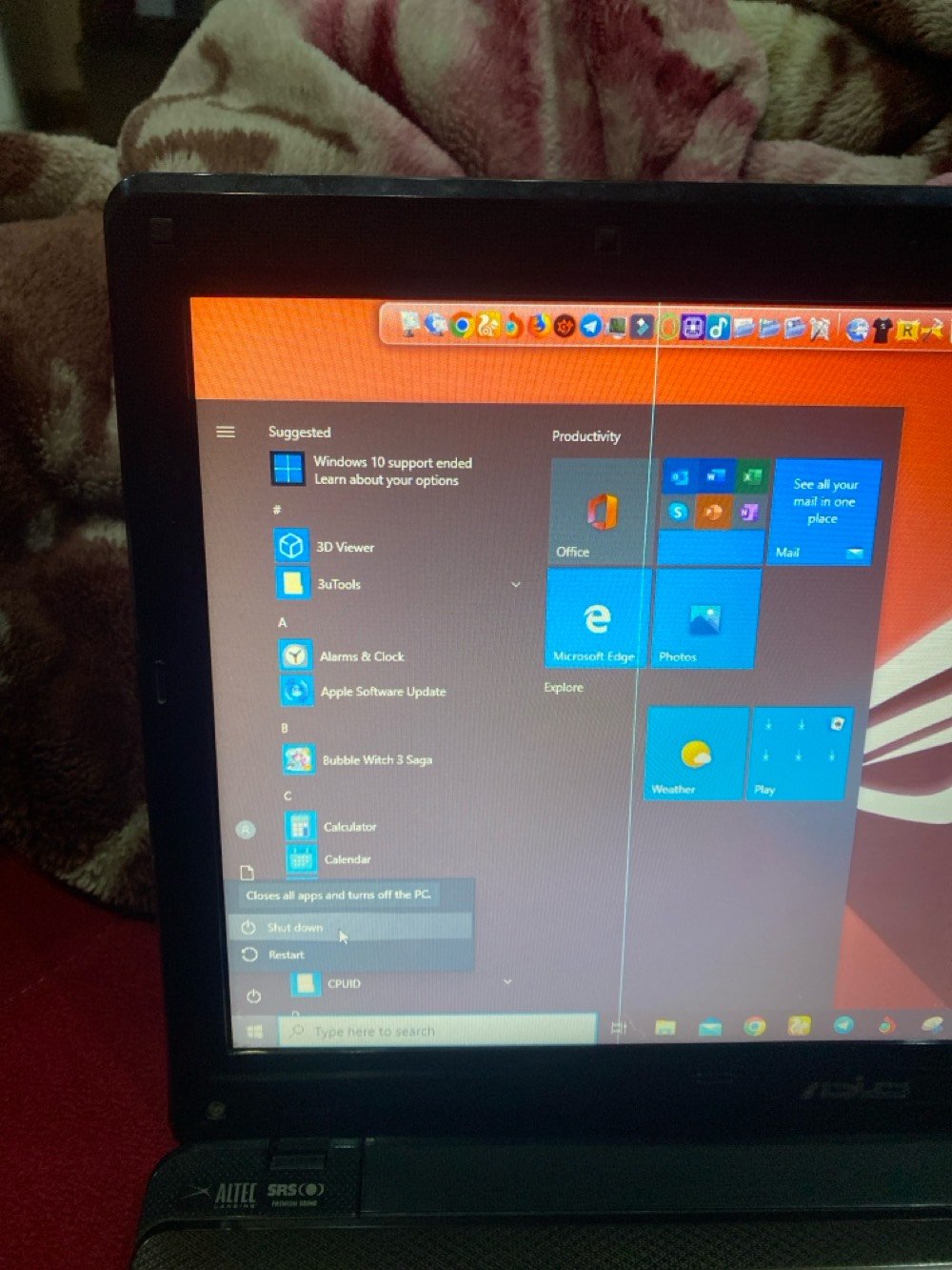 لابتوب اسوز للبيع 
معالج كواري 5 الجيل الرابع
رام 4 كيكا 
هارد 512 HHD 
كرت شاشة داخلي من انتل 
الابتوب يحتاج بطارية والشريط الشاشة واضح بالصور 
مكاني بغداد مدينة الصدر 
رقمي *********** 
سعره ٨٠ الف عراقي وبي مجال 