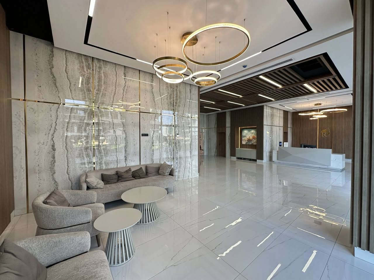 Rami Tower studio new furniture for rent 500$ 
80 meter apartment WhatsApp +9647502002001

شقة استوديو جديدة مفروشة للإيجار في رامي تاور، بسعر 500 دولار.
مساحة الشقة 80 متر مربع. للتواصل عبر واتساب: ***********

ستۆدیۆی تاوەری ڕامی راخراوی نوێ بۆ کرێ 500$ 
شوقەی ٨٠ مەتری واتسئەپ ***********
