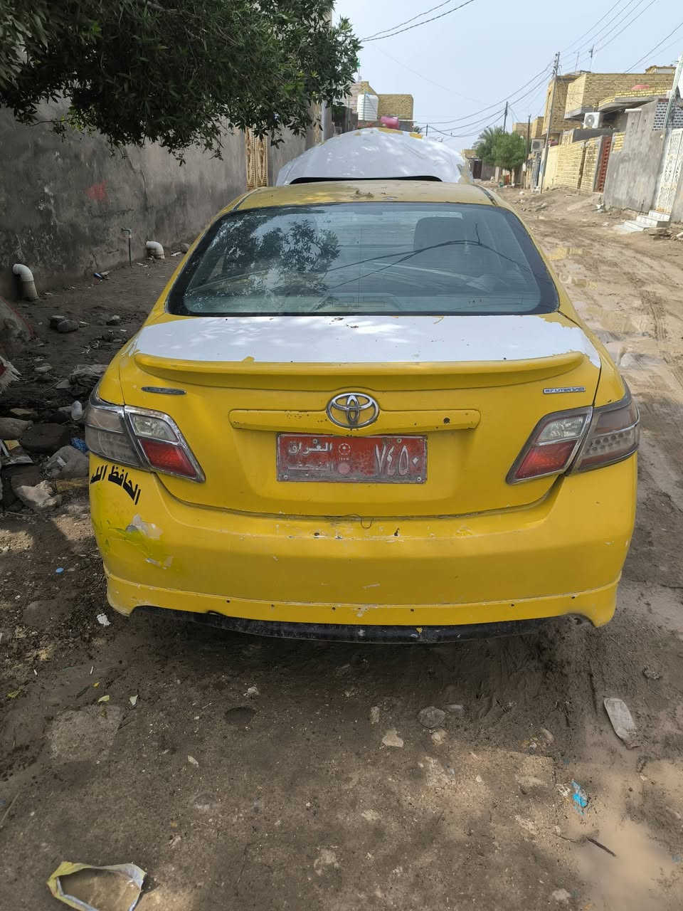 كامري 2009 سنويه صاقطه 21 تريد راعي أو بدون راعي سياره صارت بيهه ضربه وصلحتهه وضلت بيهه نواقص قليله وماعندي أصلح مكاني سوق الشيوخ سياره تشتغل بس تخربط من وره الشوته مكسره بريك فاكس يعني تحملهه بكرين السعر 25وبيهه مجال قليل ***********
