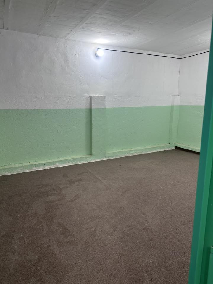 شقة للايجار في حي الجامعة خلف الكفيل مساحة ١٥٠ م للاستعلام الاتصال على الرقم             ‭٠٧٦٠ ١٨٥ ٨٩٤١‬
