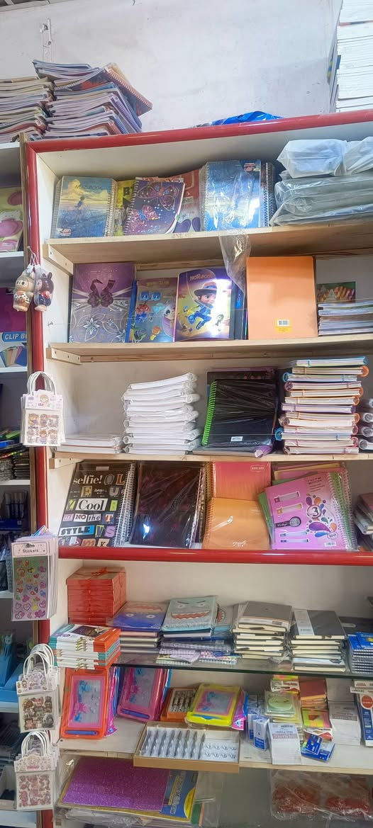 فاترينات عدد 3 وميز مكتبي وميز جام كلمن وسعره


**إذا كنت صاحب هذا الإعلان وتريد حذفه لأي سبب، رجاءا أرسل رسالة إلى الدعم الفني**