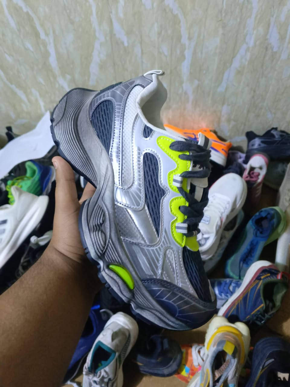 السلام عليكم من رخصت الادمن
شباب عندي شلعه تصفية محل قطع اصلية نضيفة اليريدهن يراسلني واتساب *********** تقريبا 225 قطعه القياسات اغلبيتهن قياس خاص خاص خاص امانه الله ورسوله ابيع شرط الفحص
