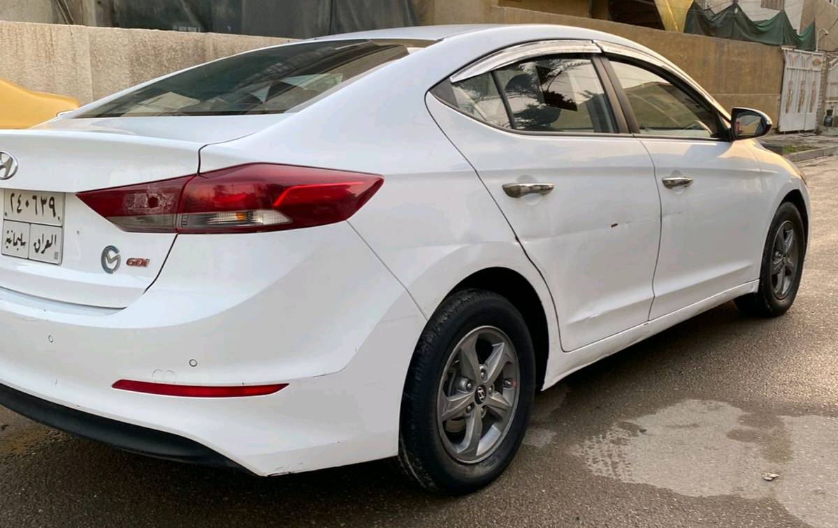 للبيع فقط هيونداي افانتي 2016 الشكل الجديد وارد كوريا محرك 1600 GDI
عداد المسافة 260 km
حادثها كما موضح بالتقرير المرفق
المواصفات :
تدفئة وتبريد
تدفئة بالكشن والستيرن
انظمة قيادة عدد 3
مري شفط
نظام محاكات
نظام كار بلي
وبيهة بعد هواي مواصفات
السيارة خير من الله
مكينة مبدلة اصلي وكالة على رقم الشاصي بشرط
قاعده فيت بم والفيت بم اصلي على رقم الشاصي بشرط 
السيارة جاهزة من كل النواحي الميكانيكية والكهربائية دينار متصرف عليهن وترايك للبصرة بشرط

تفاصيل اللوحة المرورية :
السيارة لوحتها سليمانية قديم وبأسم شركة ومتفق على تحويل فقط للي يشتريها والمبلغ يخفض من السعر حسب الاتفاق 

هاي تفاصيل السيارة بالكامل 
والسعر 117 ورقة وبيها مجال بسيط جداً 

اخوان كل التفاصيل مذكورة بالمنشور وفقط الشراي الحقيقي يتصل لان تم إعادة النشر بسبب الوعود الكاذبة

للتواصل واتساب 
*********** 
مكاني بغداد الدورة