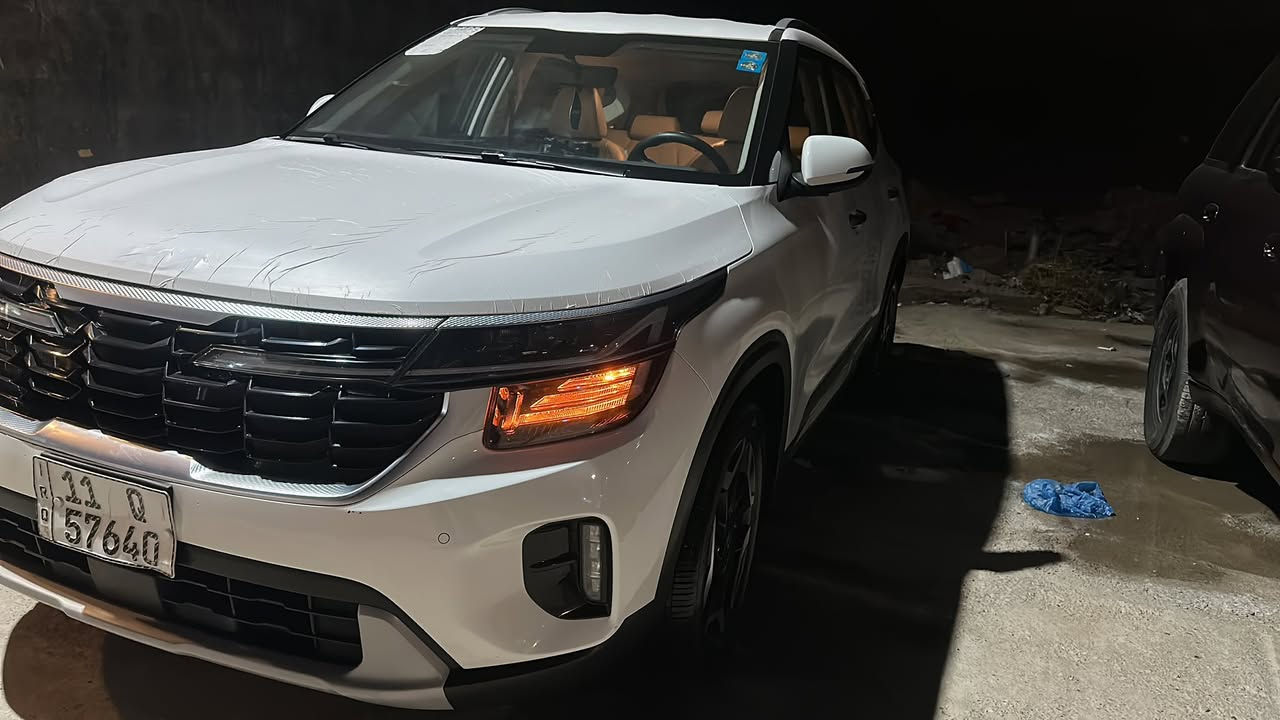 السلام عليكم
للبيع فقط     
 كيا سيليتوز. 
موديل ٢٤
 ماشيه ٣٠ الف فقط. 
خليجي.     
 كشنات جلد  
 داخل بيجي 
شاشه. كبيره 
كامره 
 حساسات امامي وخلفي 
مودات قيادة 3
نورمل-سبورت-ايكو 
وبيها. نضام. اخر.  الى يستعمل. بل ثلوج والمنحدرات 
بيها فقط. طخه بل دعامية  بسيطه وموضحه بل صوره 
السعر ١٧٧  رقم بغداد. سنويه. وهزه. كله جديد.  
٠٧٨١٠٥٦٠٠٢


**إذا كنت صاحب هذا الإعلان وتريد حذفه لأي سبب، رجاءا أرسل رسالة إلى الدعم الفني**