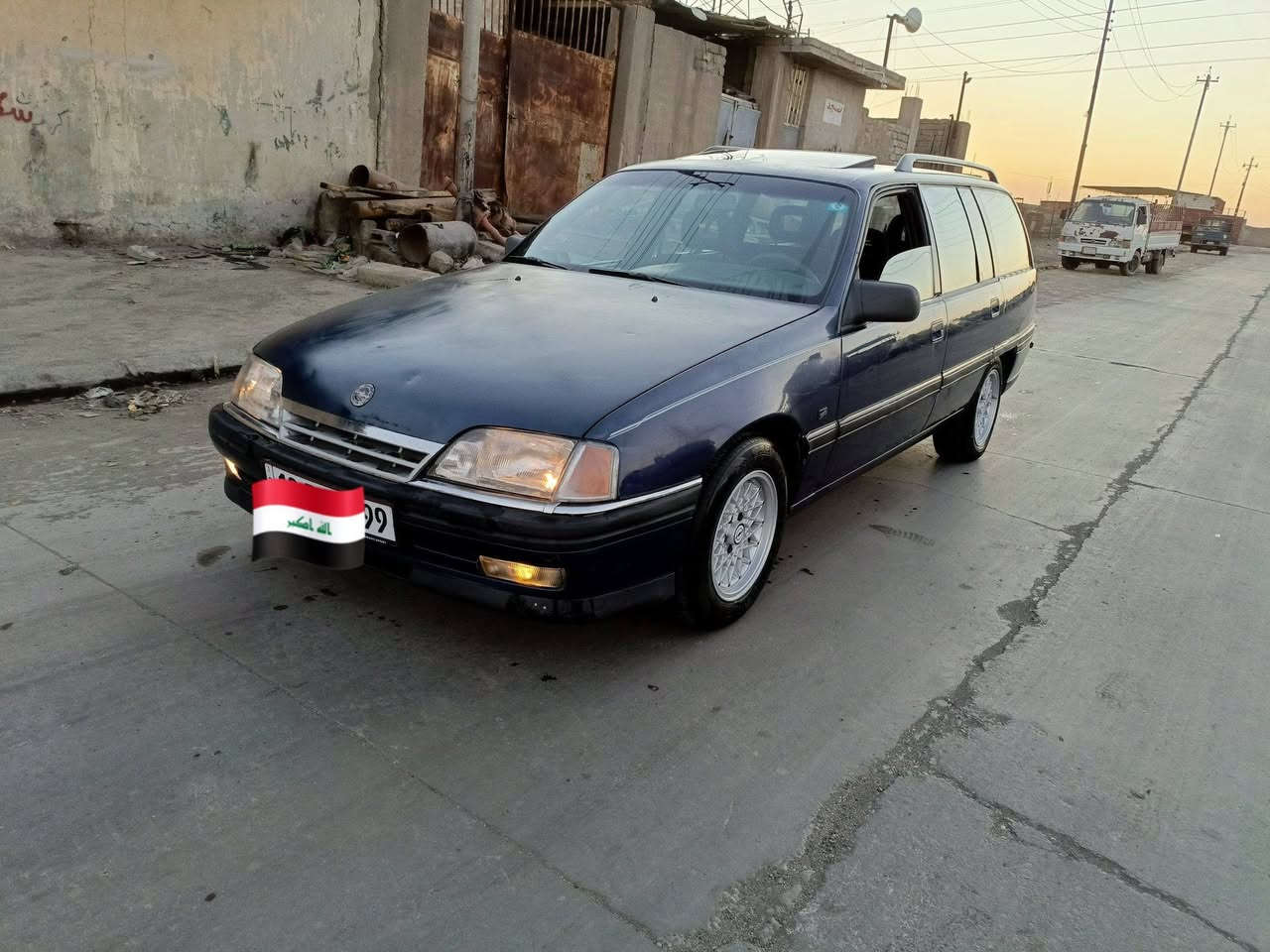 اوميكا حجم 24#موديل 93#فول بس تبريد مابيها #ابلادي لا صبغ ولا خياس #سياره جاهزه ماتصرف عليها كلشي #واني الشرعي ابيعك تحويل مباشر *وكالة ما اسوي 
***********
***********اتصل ودلل
