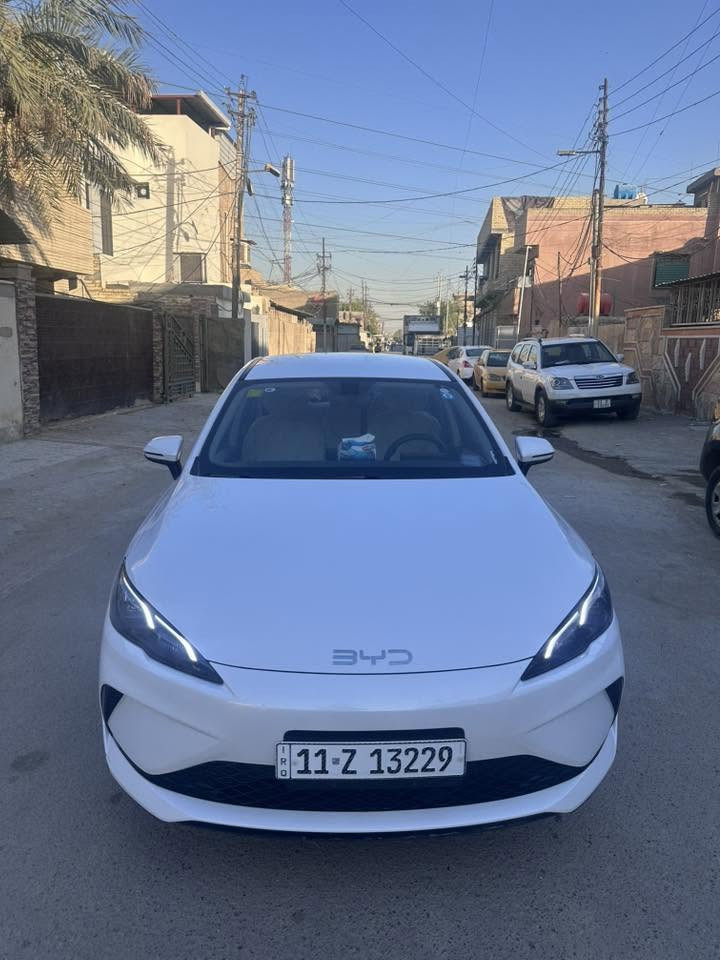 السلام عليكم 
Pyd seal 5 2025  ماشية 5000كيلو بيهه ضربه موضحه بالصور
رقم بغداد 
بأسمي 
السعر 19 مليون وبيهه مجال 
رقم ***********
