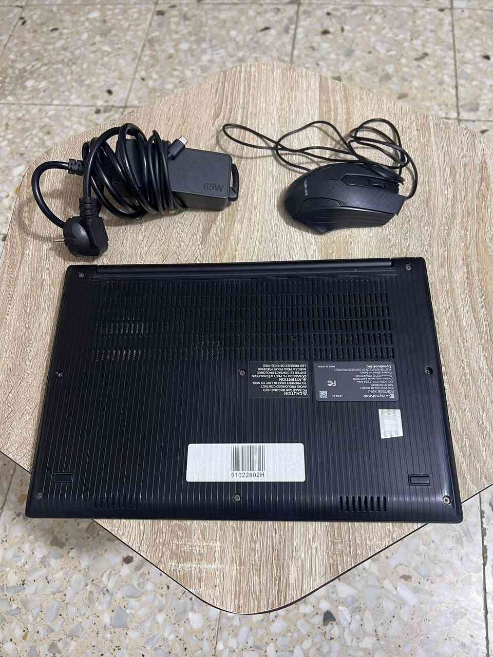 � الموديل: Toshiba Portege X40-J
🔹 المعالج: Intel Core i7-1185G7 (الجيل 11) بسرعة تصل إلى 4.8GHz
🔹 الرام: 16GB DDR4 3200MHz
🔹 كرت الشاشة: Intel Iris Xe Graphics (ممتاز للأعمال والتصميم الخفيف)
🔹 الخزن: SSD NVMe سعة 256GB (السعة الفعلية 238GB)
🔹 النظام: Windows 11 Pro أصلي (64-bit)
🔹 الشاشة: 14 إنج FHD (1920×1080)
🔹 واي فاي: Wi-Fi 6
🔹 بلوتوث: Bluetooth 5.1
🔹 كاميرا + مايكروفون مدمجة للمحاضرات والاجتماعات.
🔹 منافذ: USB-C (Thunderbolt 4)، USB 3.2، HDMI، منفذ سماعات.
🔹 لوحة مفاتيح بإضاءة (Backlit Keyboard)
السعر(350) الف وبي مجال بسيط 
العنوان بغداد الزعفرانية
الواتس(***********)
