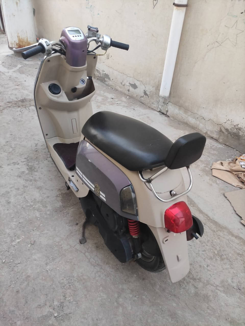 السلام عليكم
للبيع ماكس بوليسي نوزل مكينه مامفتوحه دراجه كلش حلوه


**إذا كنت صاحب هذا الإعلان وتريد حذفه لأي سبب، رجاءا أرسل رسالة إلى الدعم الفني**