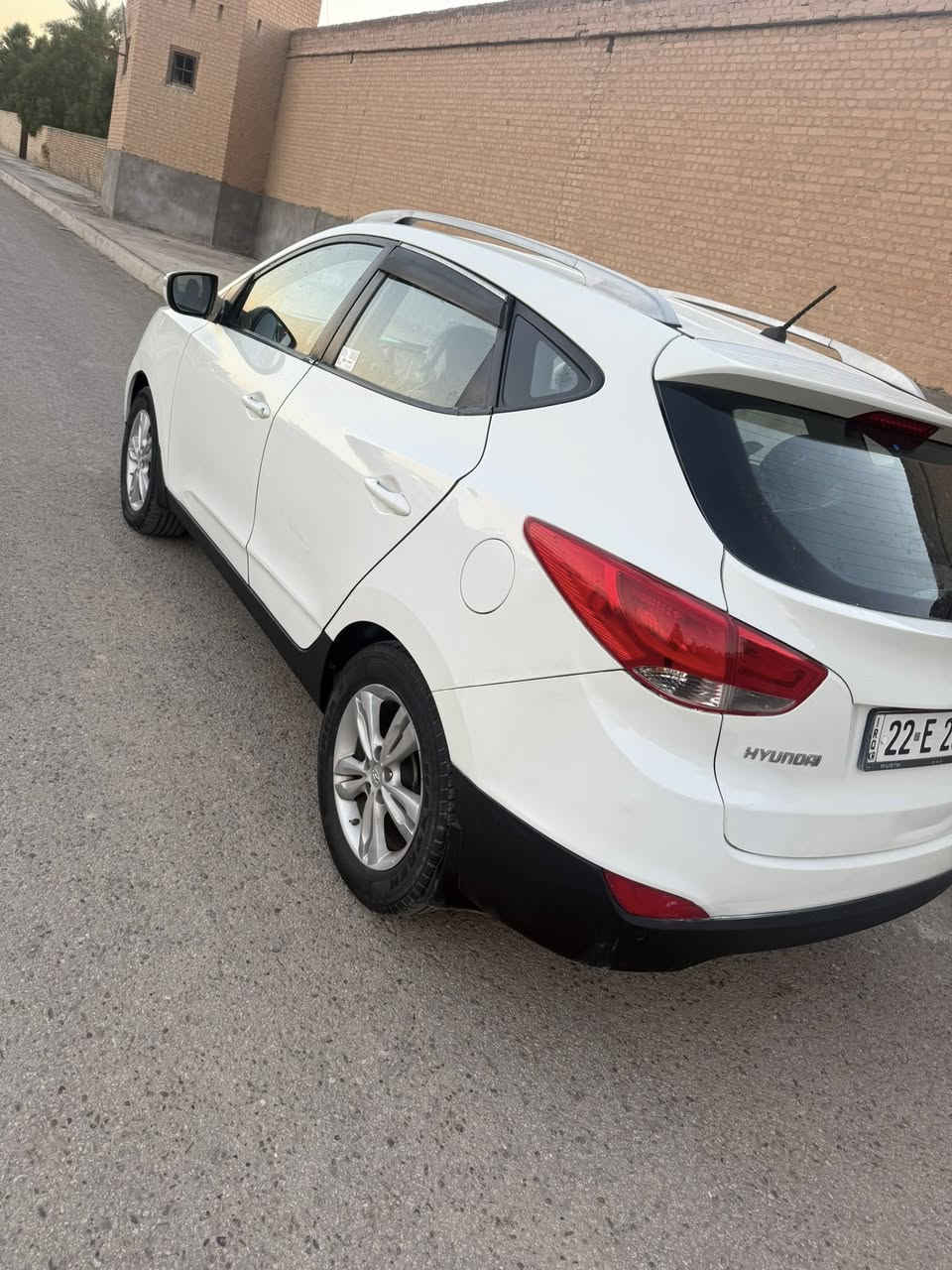 السلام عليكم
توسان خليجيه موديل 2010
للبيع السياره بيه قطعتين ونص صبغ 
هزه جديده رقم دولي 
يصير وكاله تحويل 
مكان السياره بابل 
السعر 120 وبيه مجال 
***********
