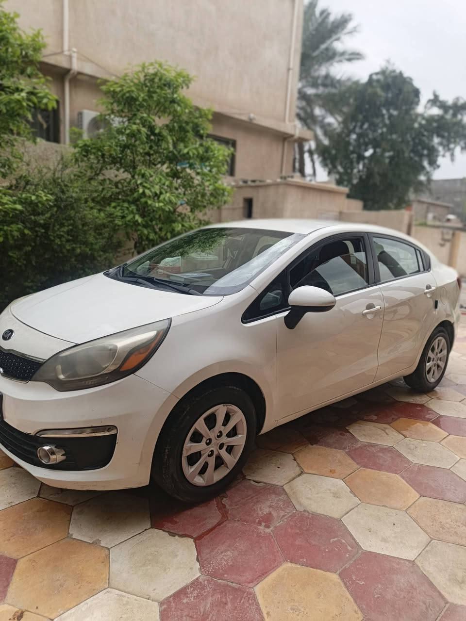 ✅السلام عليكم
✅كيا ريو 2016

✅وارد أمريكي

 ✅المحرك :1600 جي دي اي

✅اللون : ابيض

✅ماشية :  143

✅مواصفات معروفة 

✅شاشة كبيره 

✅داخل لونين  

✅تحكم سرعة 

✅تحكم مسجل 

✅مانع انزلاق 

✅كامره 360

✅تحكمات ستيرين جهتين 

✅ بيه حادث الجاملغ الخلفي جهت السايق 
ول سونار  موجود بل منشور

✅مكان سيارة كربلاء 

✅رقم السياره بغداد بسمي تحويل مباشر

✅بيع فقط السعر اتصل أو تدلل

✅للاستفسار اتصل على الرقم

✅ ***********
