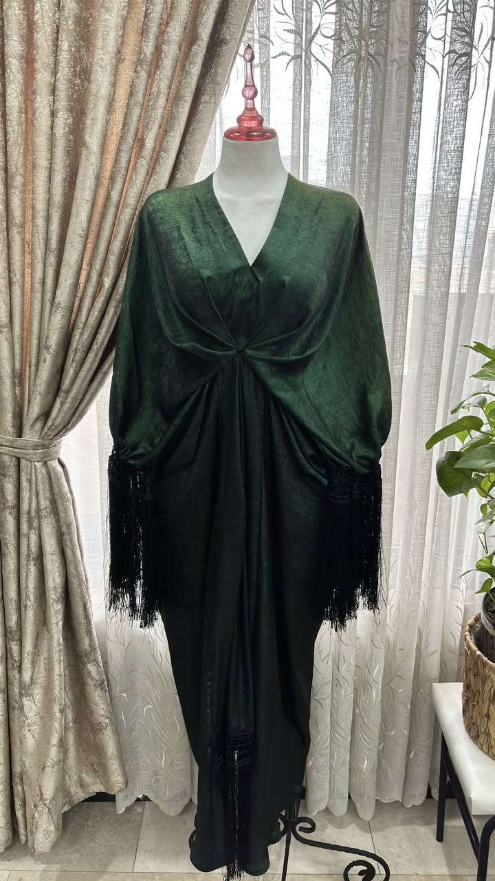 مجموعة من الفساتين استخدام واحد فقط نظيفة جدا 
باسعار مناسبة 
عند شراء بسعر 100 الف هدية فستان مجاني مع كل طلب 
موجود توصيل 3 الاف


**إذا كنت صاحب هذا الإعلان وتريد حذفه لأي سبب، رجاءا أرسل رسالة إلى الدعم الفني**