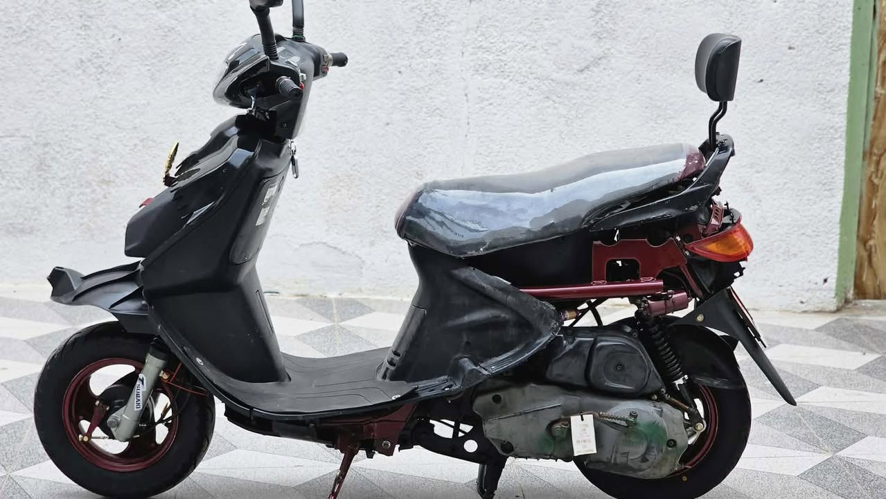 السلام عليكم داجه فراشه مال حاويه جديده كله شغال مختمه خدم واحد جديده مكينه  داخله ابيضّ السعر 575 وبيه مجال قليل رقمي ***********  مكان بابل سياحي
