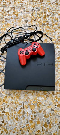 للبيع بلي  3 نظيف جدا  ملحقاته كاملة جاهز من كل شي سعره 130