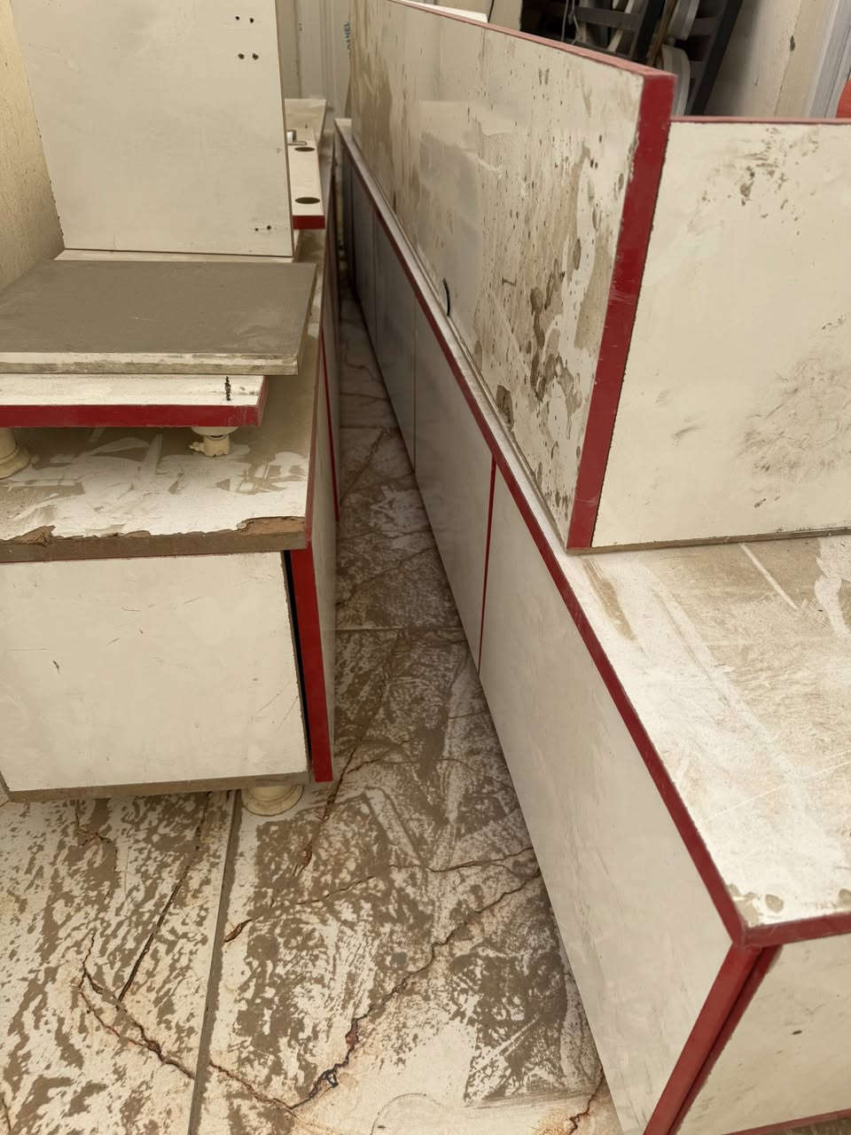 للبيع
***********
