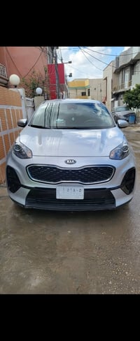 للبيع : سبورتج 2021 أمريكي محرك 4 سلندر  2.4 ماشية 74الف كيلو  حادث خل...