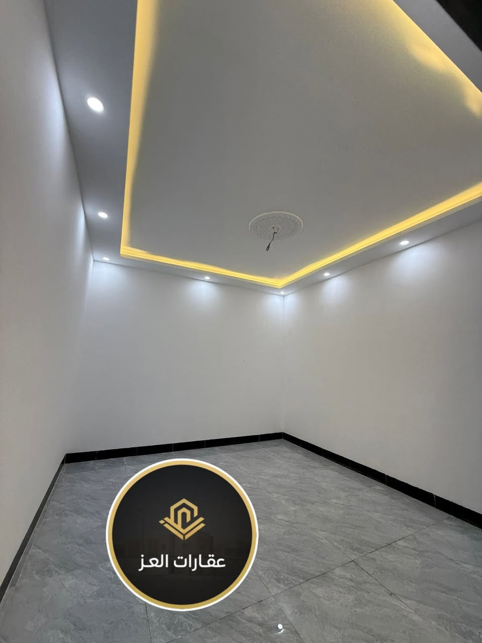 دار للبيع في تكريت - الديوم· قرب سياج  الجوهرة المساحة: 200 م²  - شارع 30 م "
: 4 غرف نوم + صالة + استقبال + مطبخ + 3 حمامات + كراج .

· السعر: 190 مليون دينار والشراي يدلل
للاستفسار والاستشارات العقارية:

*********** -

تتوفر عروض عقارية أخرى متنوعة.
