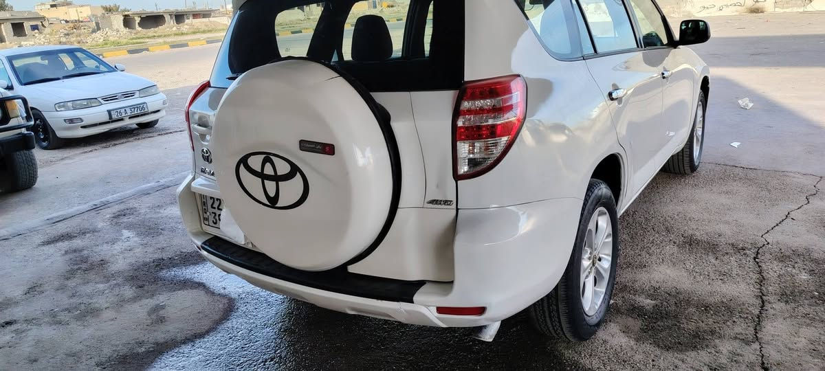 سياره رف فور 2012.رقم أربيل.. بااسم صديقي تحويلها ثاني يوم بيها تصليحات صبغ.. السعر. 140. وبيها مجال.. الرقم الهاتف ***********. العنوان صلاح الدين سامراء
