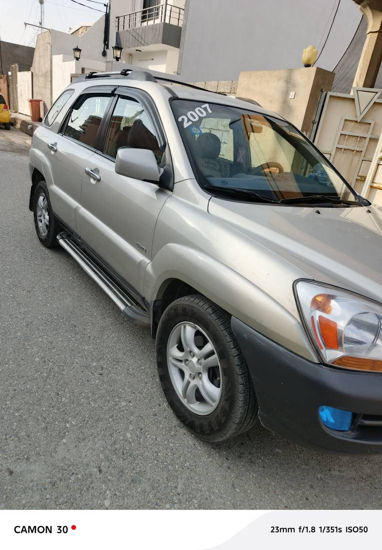 سقف سلايت جامات كهرباء شاشة ايباد واربع اطارات جديدة ٦سلندر مكان السيارة كركوك رقم الهاتف *********** كركوك, العراق
