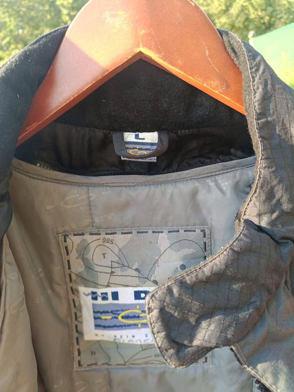 قماصل اوربي باله ووتر بروف ضد الهواء والماء 
فول سيفتي حماية كامل اجزاء الجسم 
سعر القطعه 20 الف 
مكاني بغداد زيونه 
***********
