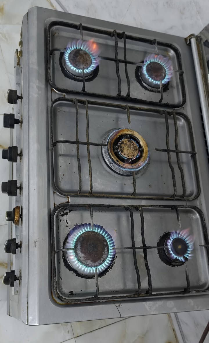 طباخ رويال للبيع السعر ١٥٠ مكان قلعه سكر ركيوه ‏‪***********
