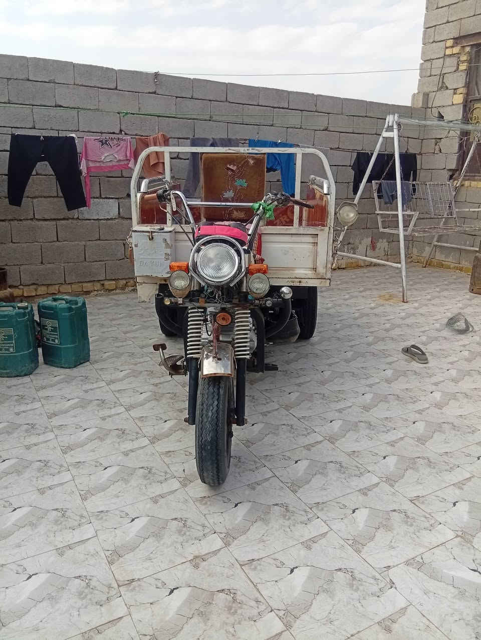 عتت نشرة بكذب لناس 
سلام عليكم شباب لمروس ستوته لبيع موديل2018 تعمير كله جديد مكينه مفتوح شاصي  مصبوغ 
مكان ناصريه سجن لصلاح بحي سبل  بدي مامقصوص كفلاه ترايرات جديد هاذه رقمي وتساب ***********شراي يجي خاص مو شراي لا يجي يسمع كلام مو حلو
