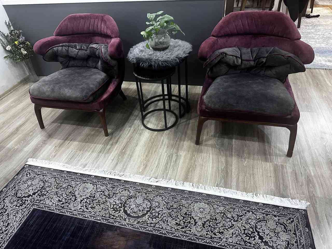 قنفة تركي مستعمل حالة جيدجدا سعرها 500000 دينار مكان اربيل  رقم تلفون ***********
