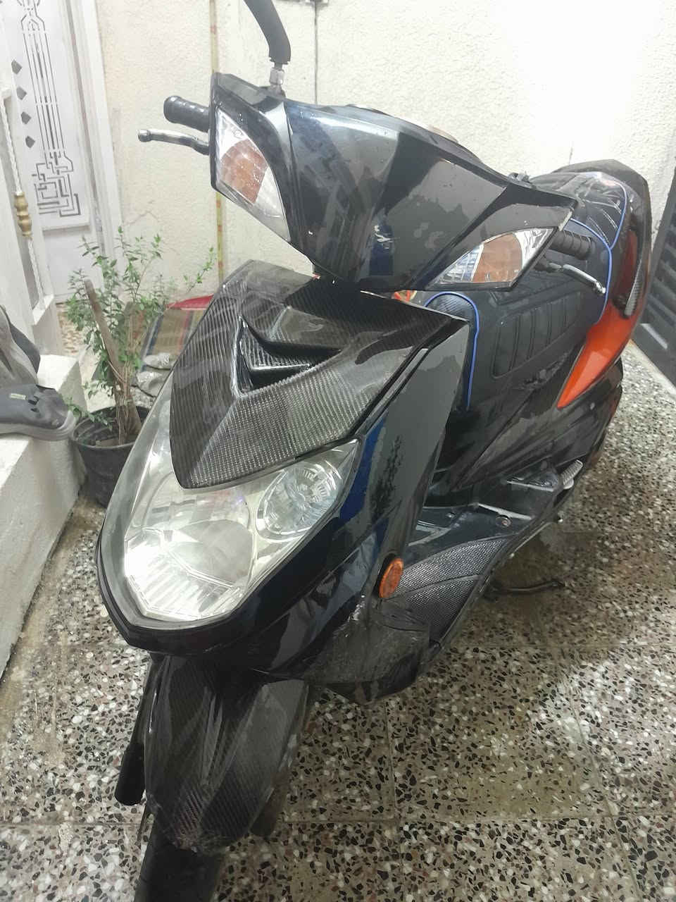 السلام عليكم ورحمة الله وبركاته عدي دراجه سكنس نضيفه كلش تجي شوف وتأخذ سعر 900بيه مجال الهاتف *********** المكان بغداد الجديدة
